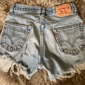 Vintage Levi’s high waisted cut off shorts